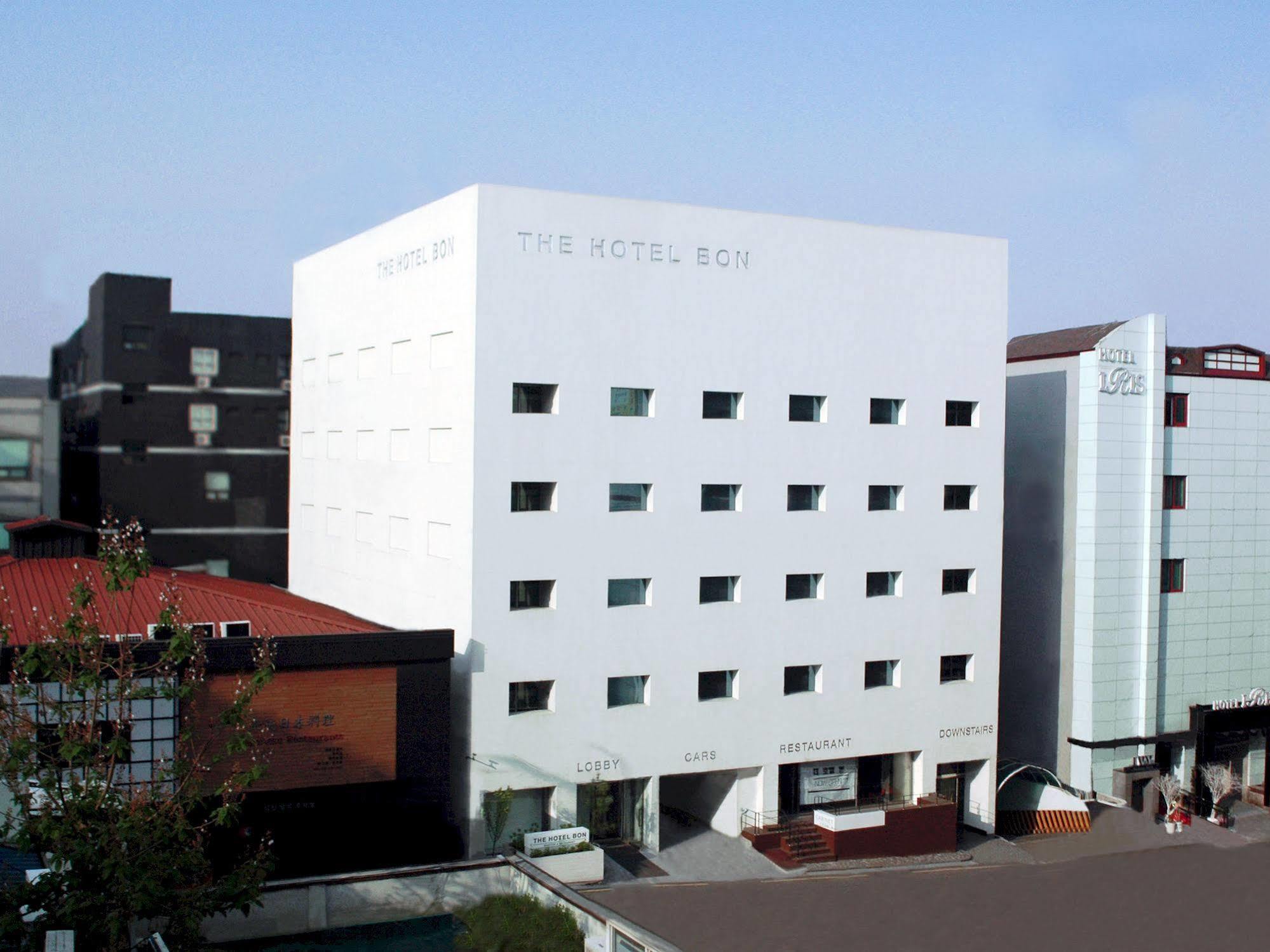 The Hotel Bon Сувон Екстериор снимка